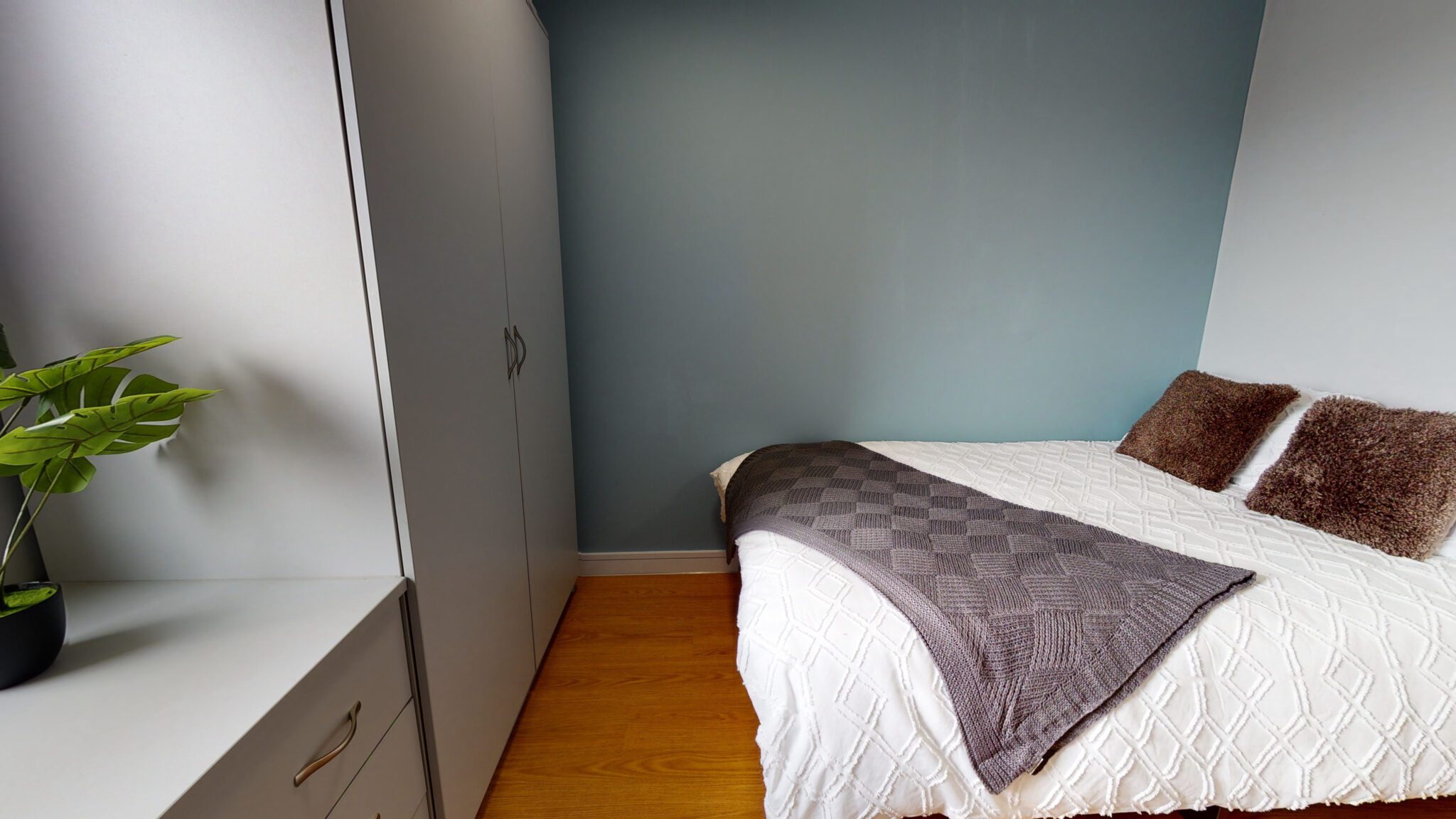 Cluster-En-suite-Queensland-Place-01282021_133553