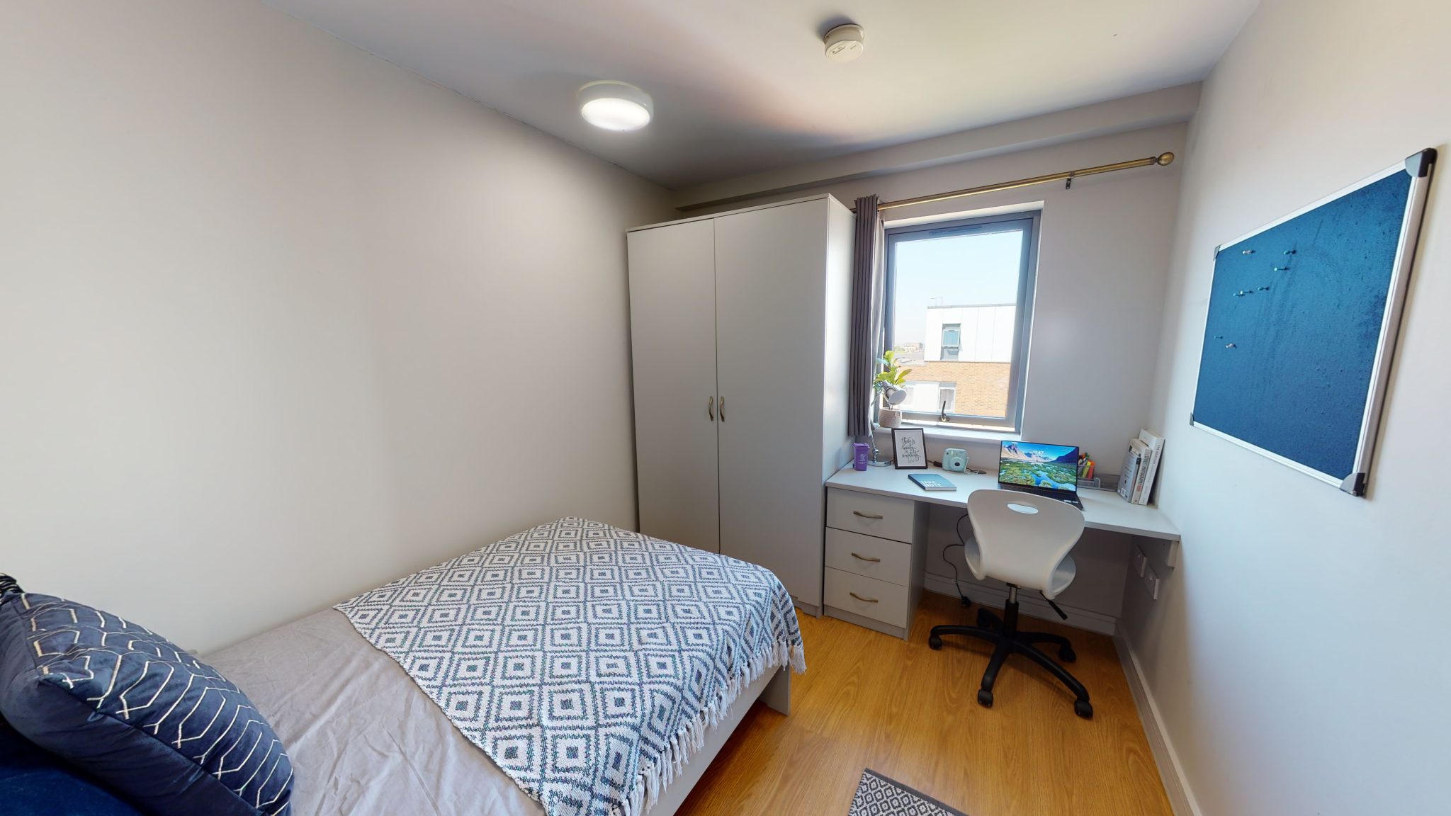 Queensland-Place-Single-Room-Ensuite-08152022_125720