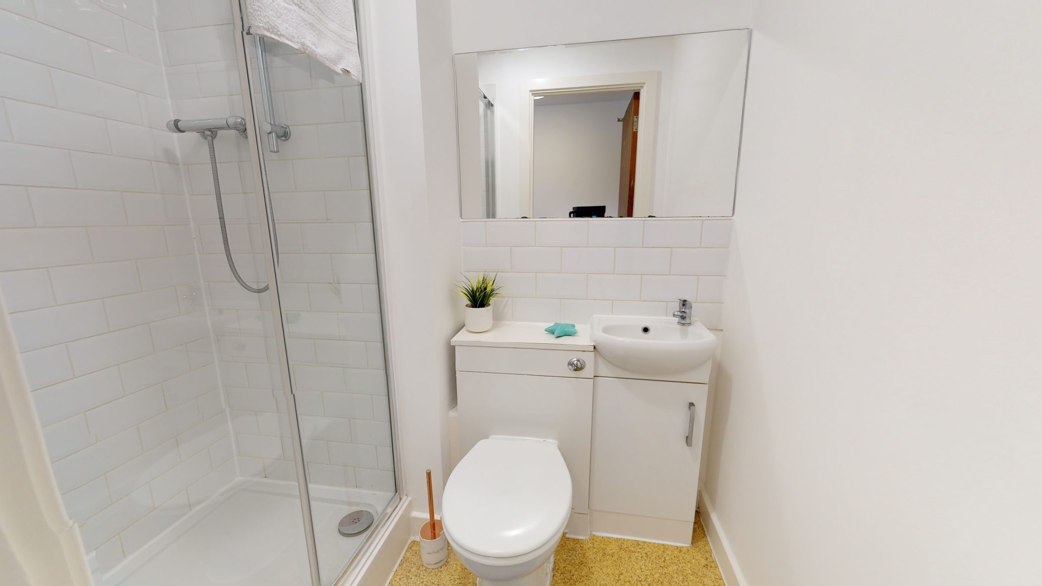 Park-Street-En-suite-12112020_150931