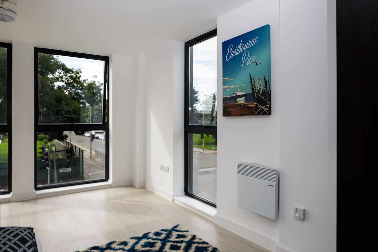 SHOW FLAT 5
