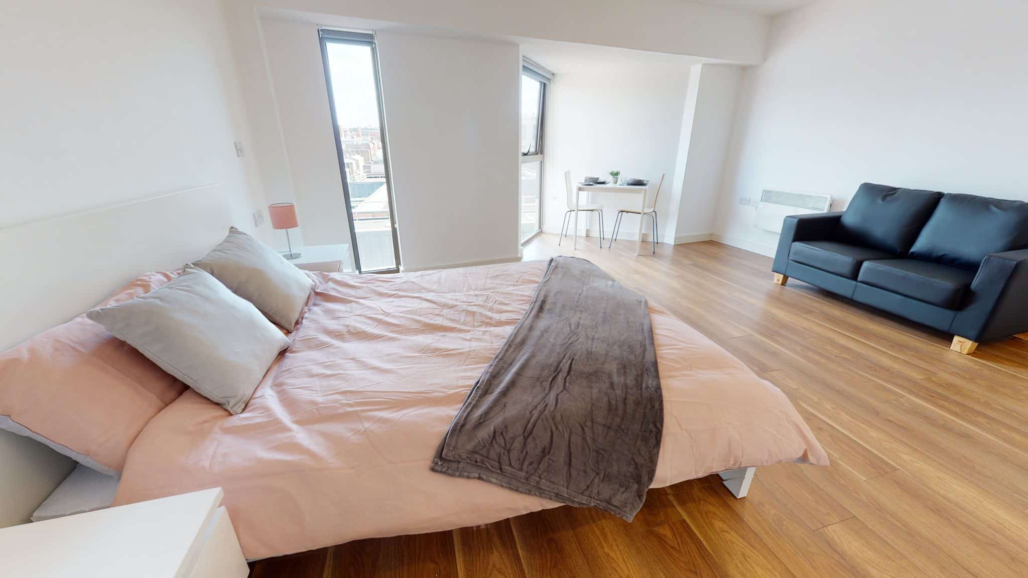 Block-B-Lrg-Open-Plan-Studio-04162021_154842