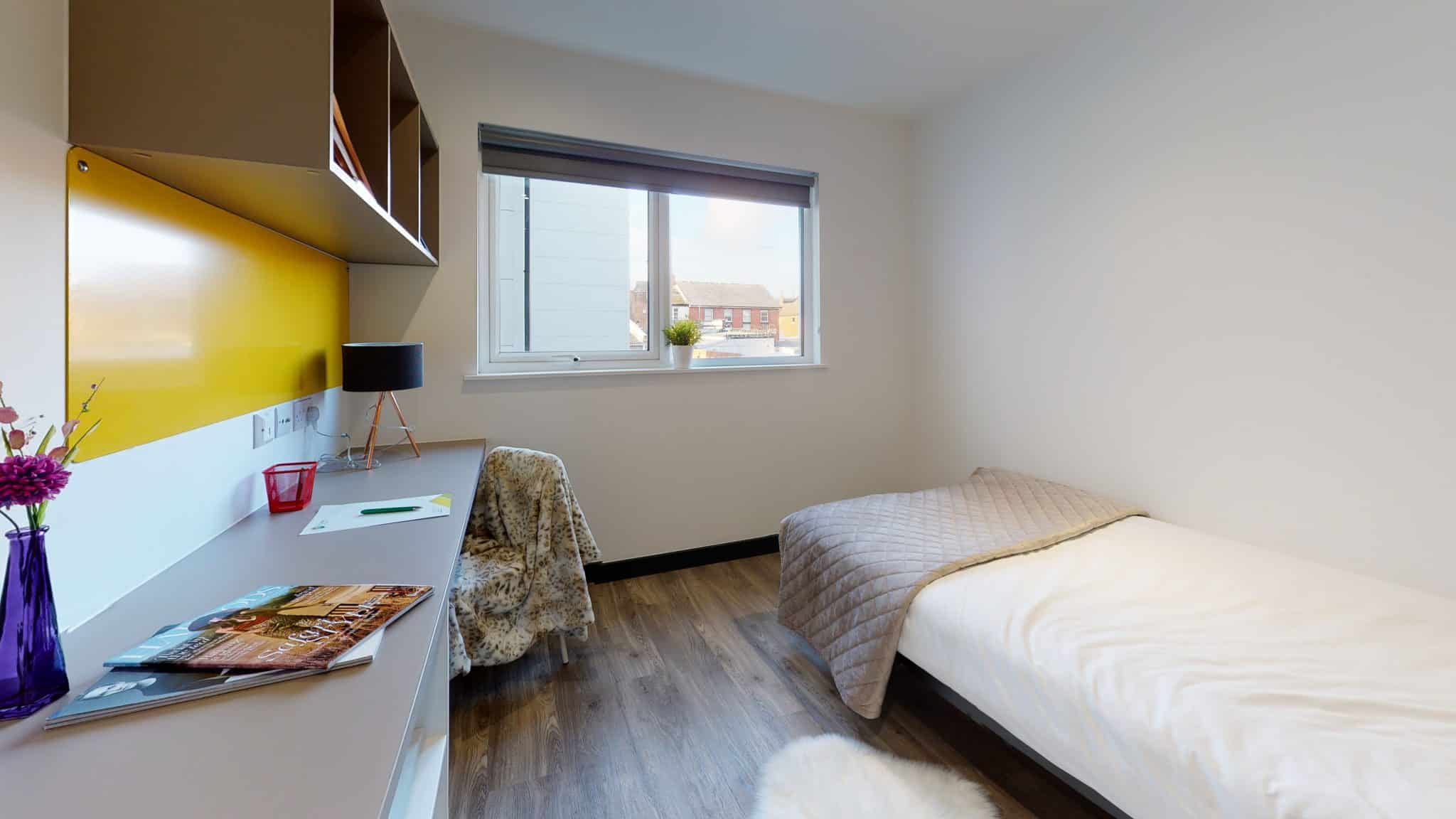 Opto-Village-Large-En-suite-Bedroom(1)