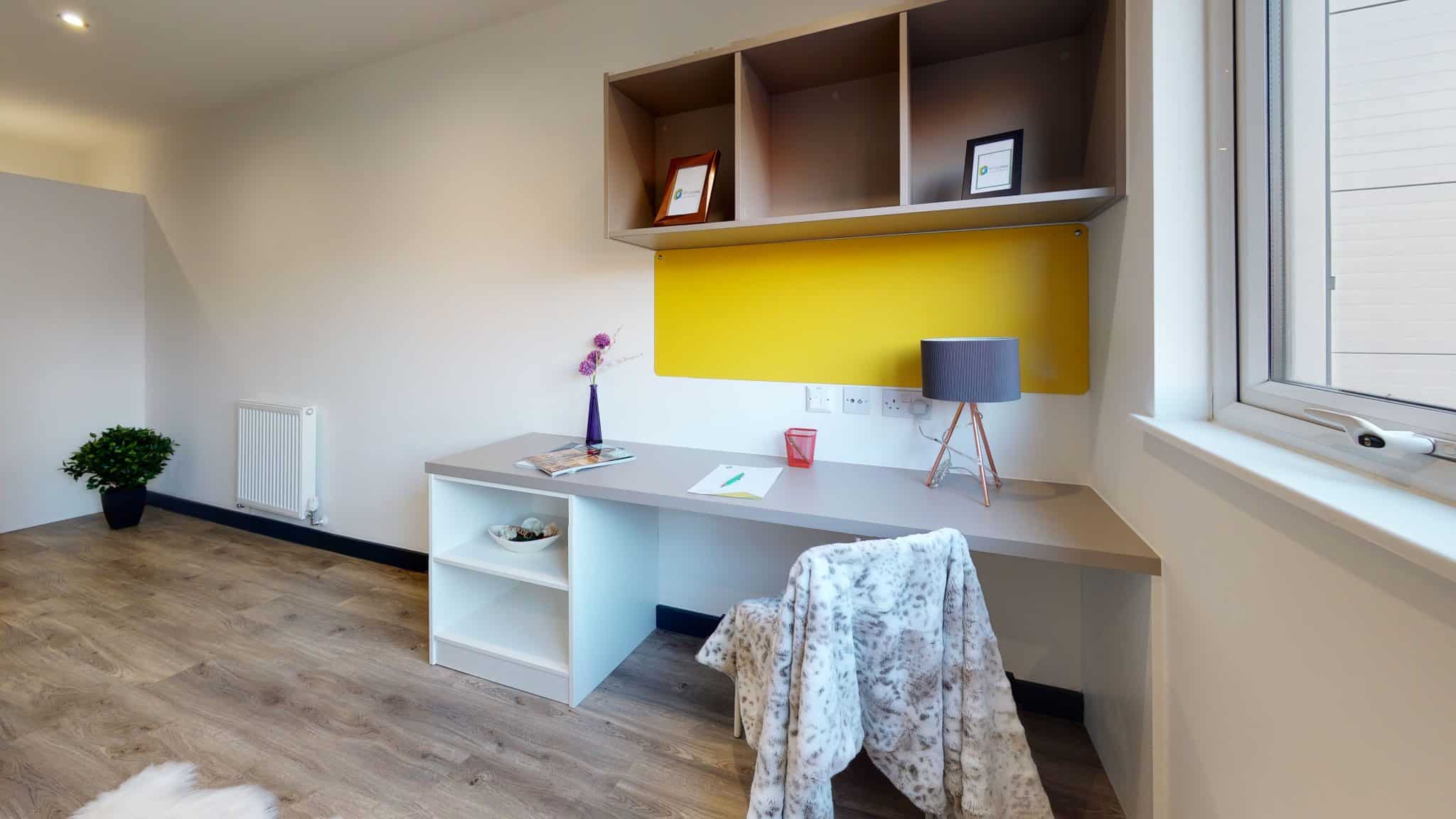 Opto-Village-Large-En-suite-Kitchen