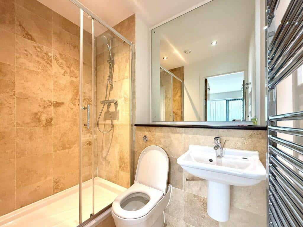 Modern bathroom