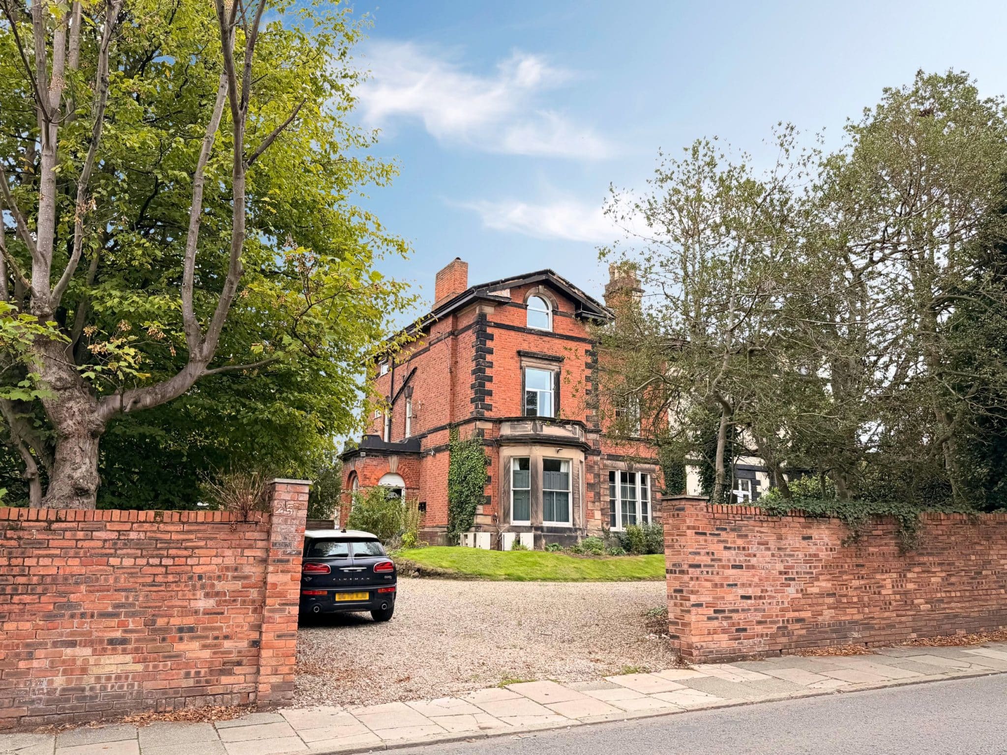 25 Slatey Road (1)